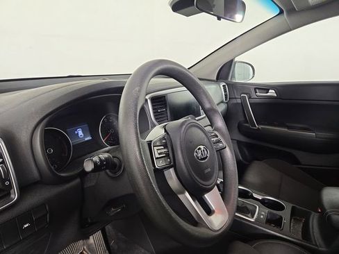 Certified 2022 Kia Sportage LX image 16