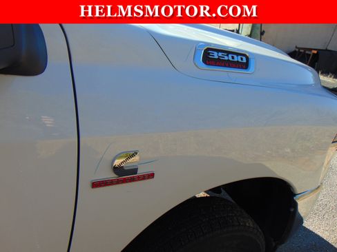 New 2026 RAM 3500 Tradesman AWD/4WD image 32
