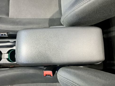 Used 2015 Jeep Patriot Latitude image 21