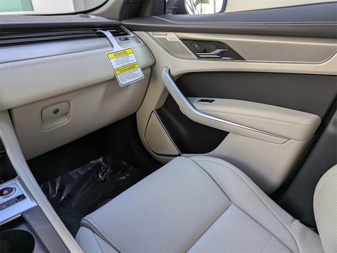 New 2026 Jaguar F-PACE R-Dynamic S image 18