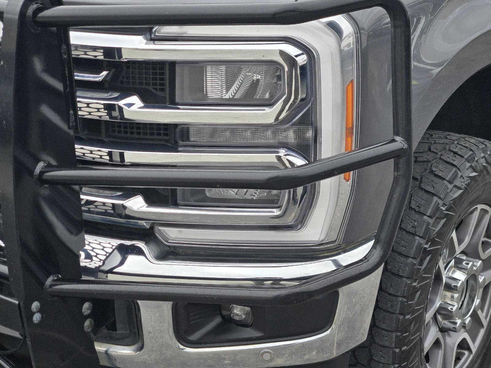 Used 2023 Ford F350 Lariat w/ Lariat Ultimate Package AWD/4WD image 10