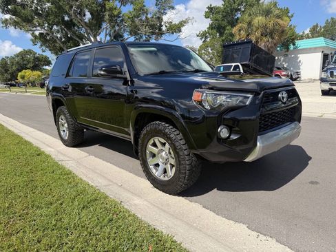 Used 2015 Toyota 4Runner Trail Premium AWD/4WD image 2