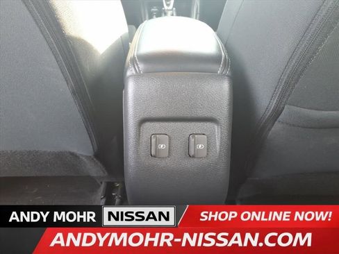 Used 2024 Nissan Kicks SR image 21
