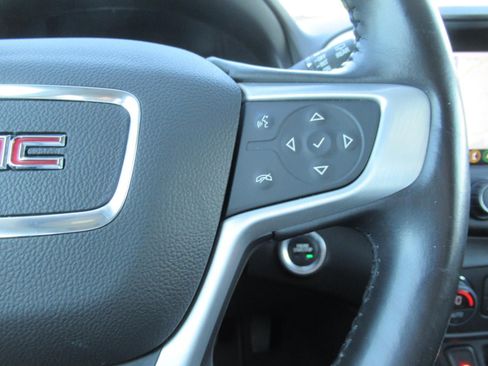 Used 2021 GMC Terrain SLE w/ Driver Convenience Package FWD image 24