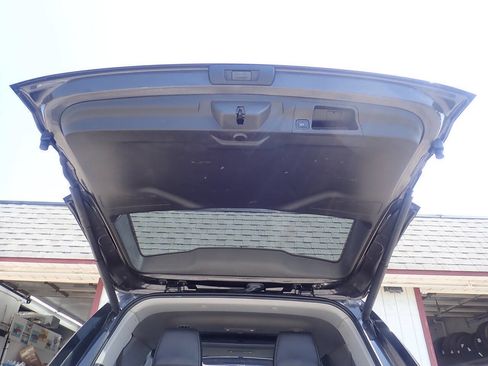 Used 2017 GMC Acadia SLT AWD/4WD image 21