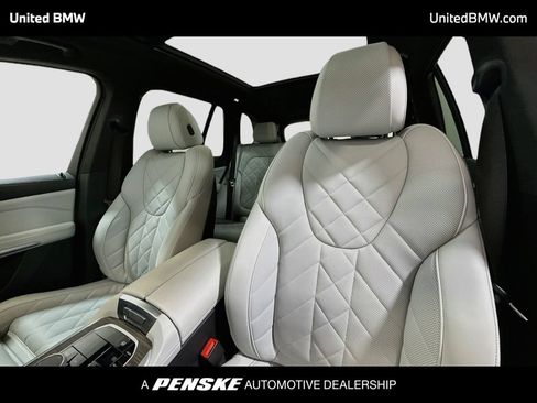 Certified 2024 BMW X5 sDrive40i w/ Premium Package RWD image 12