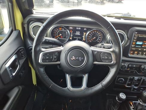 Used 2023 Jeep Wrangler Sahara w/ Cold Weather Group image 14