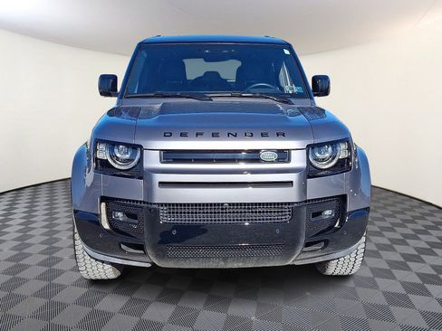 Used 2024 Land Rover Defender 110 X-Dynamic SE image 6