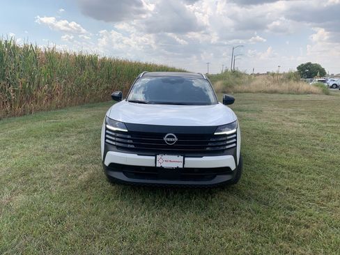 New 2026 Nissan Kicks SV image 2