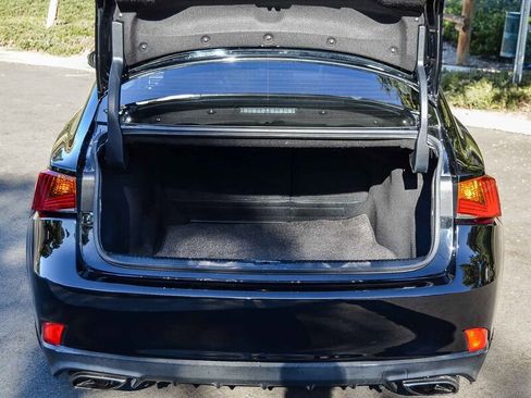 Used 2017 Lexus IS 200t image 32