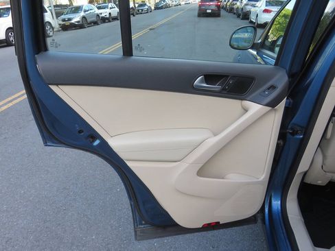 Used 2017 Volkswagen Tiguan S AWD/4WD image 28