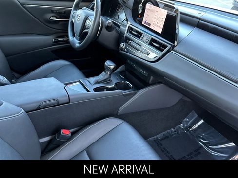 Certified 2024 Lexus ES 350 350 w/ Premium Package image 18