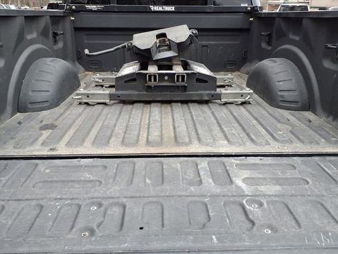 Used 2022 Ford F250 Lariat w/ Chrome Package AWD/4WD image 9