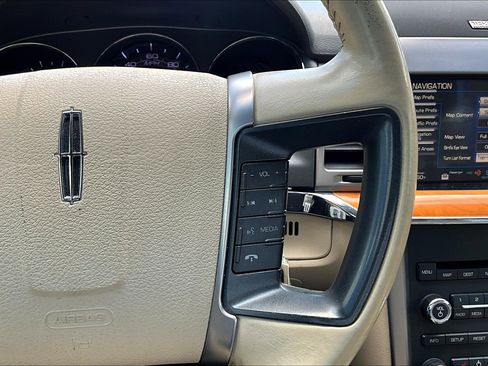 Used 2012 Lincoln MKZ AWD image 21