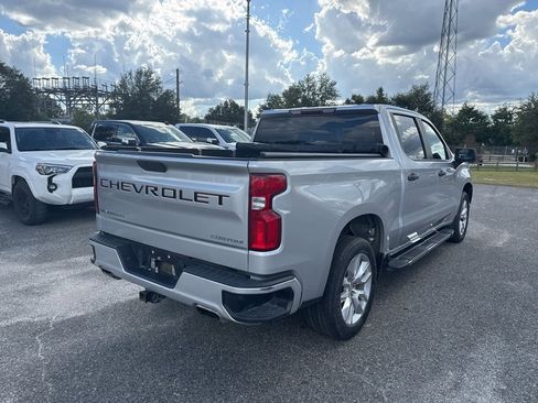 Used 2019 Chevrolet Silverado 1500 Custom w/ Custom Value Package image 4