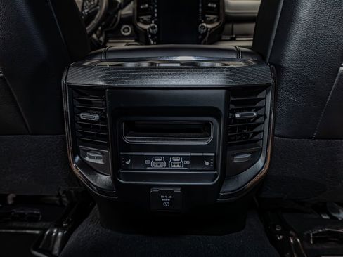 Used 2024 RAM 2500 Limited AWD/4WD image 22