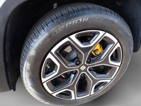 Used 2023 Rivian R1T Adventure AWD/4WD image 7