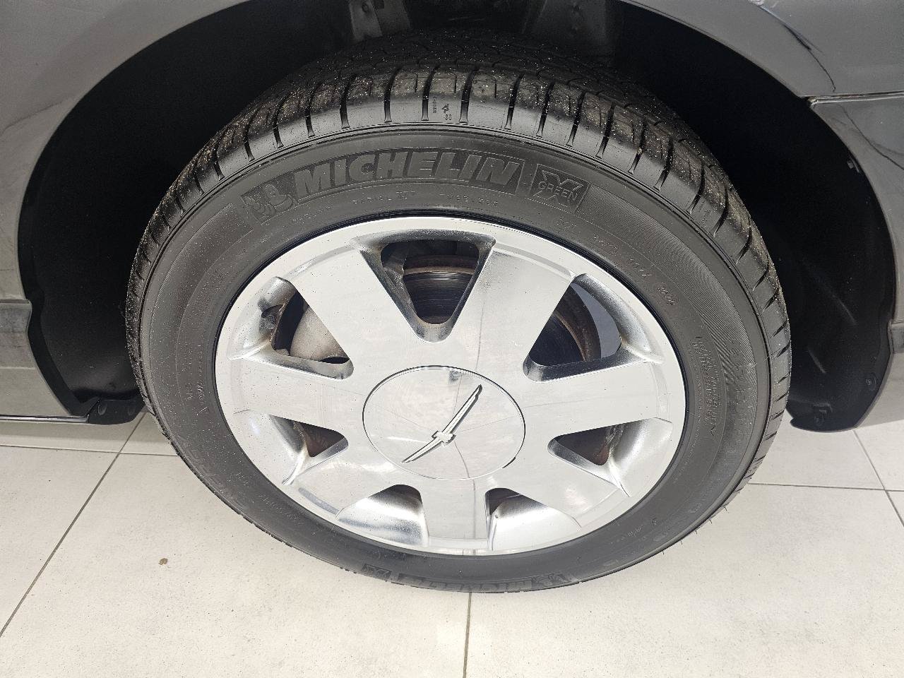 Used 2002 Ford Thunderbird RWD image 19