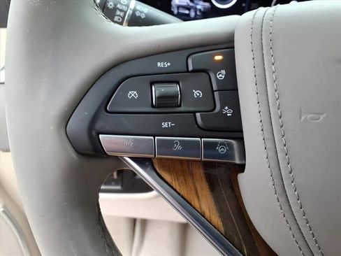 Used 2023 Cadillac Escalade Sport Platinum w/ LPO, ONYX Package AWD/4WD image 25