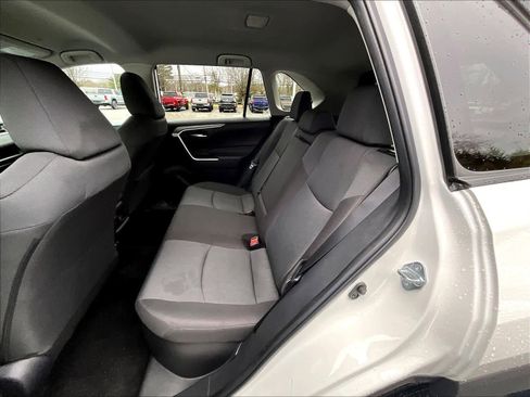 Used 2025 Toyota RAV4 XLE image 15