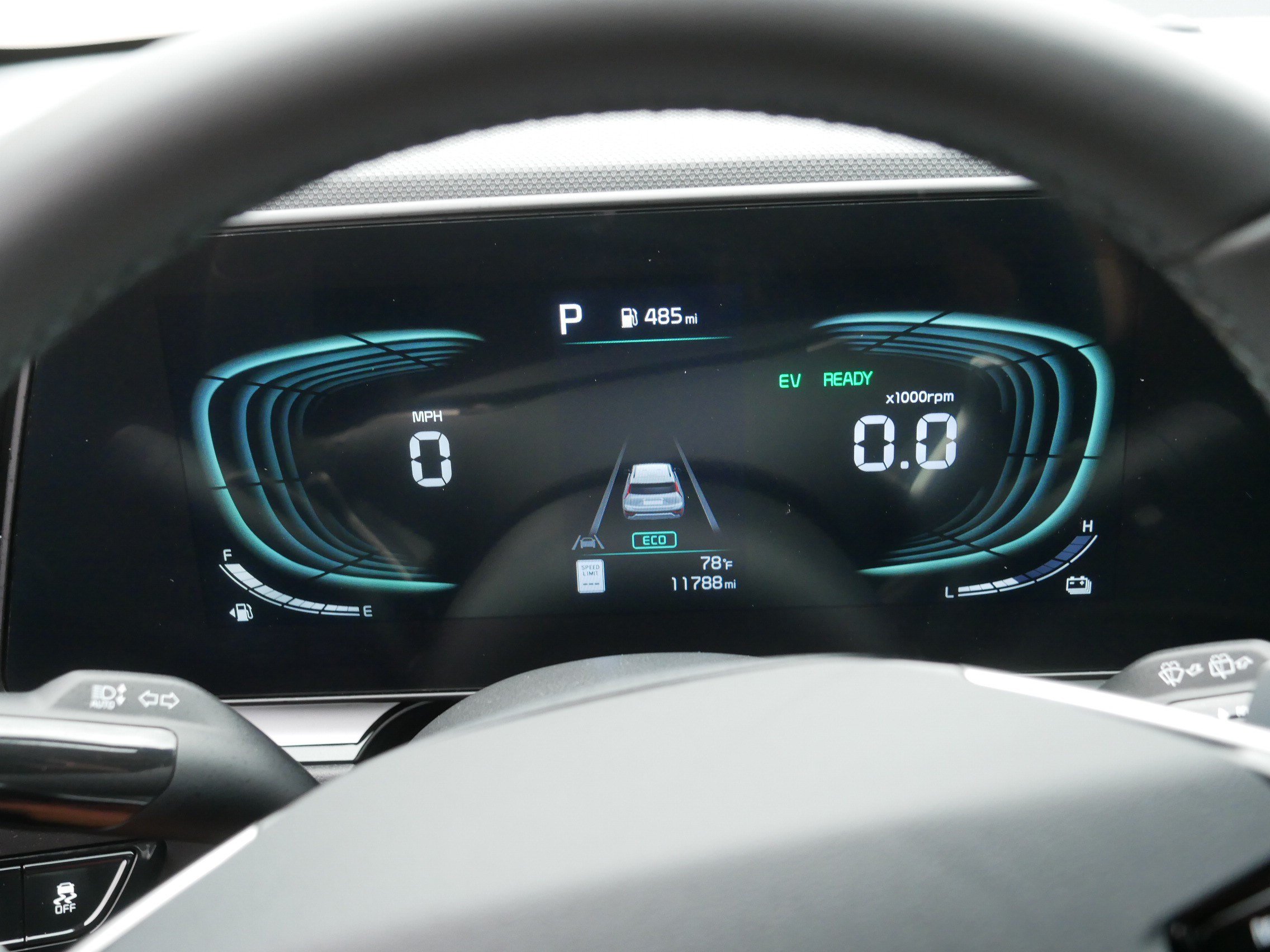 Used 2025 Kia Niro EX FWD image 21