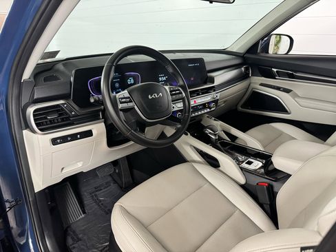 Used 2023 Kia Telluride S image 11