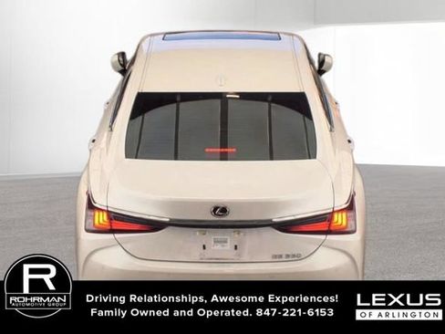 Used 2025 Lexus ES 350 w/ Premium Package FWD image 6