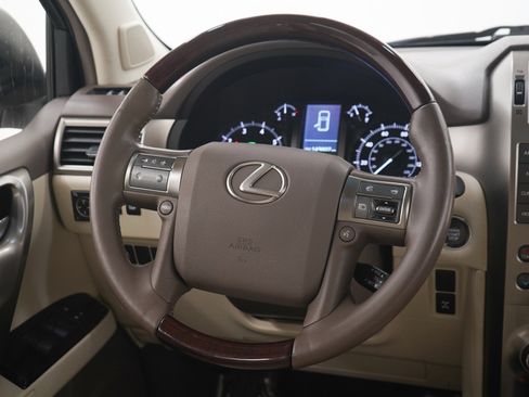 Used 2014 Lexus GX 460 w/ Premium Package AWD/4WD image 16