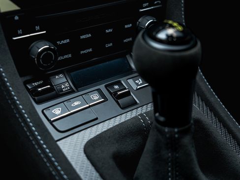 Used 2023 Porsche 718 Cayman GT4 RS RWD image 48