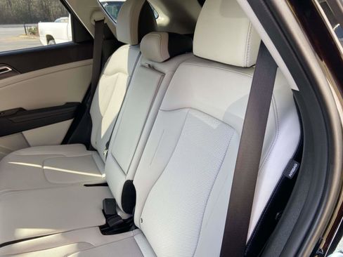 Used 2025 Kia Sportage EX image 10