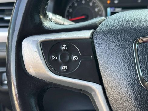Used 2019 GMC Acadia SLT FWD image 30