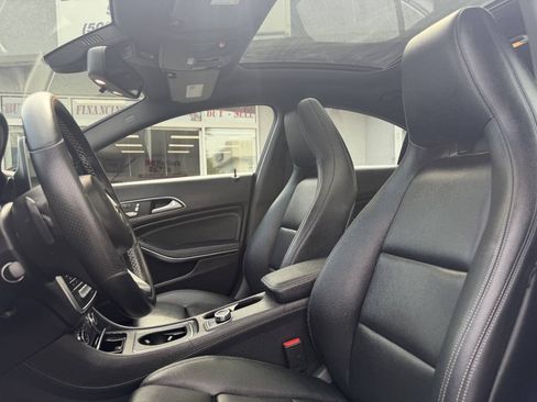 Used 2018 Mercedes-Benz CLA 250 4MATIC image 17