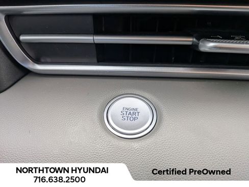 Used 2025 Hyundai Elantra Sport FWD image 17