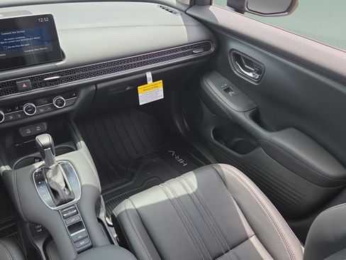 New 2026 Honda HR-V EX-L image 14