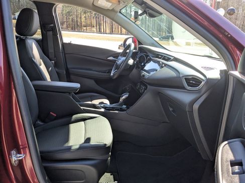 Used 2022 Buick Encore GX Select image 28