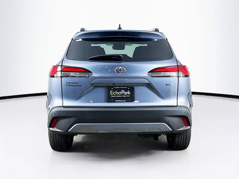 Used 2026 Toyota Corolla Cross XLE w/ Convenience Package FWD image 7