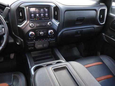 Used 2022 GMC Sierra 2500 AT4 image 12