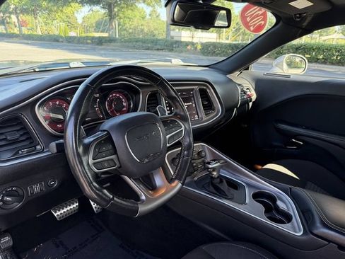 Used 2020 Dodge Challenger SRT Hellcat RWD image 13