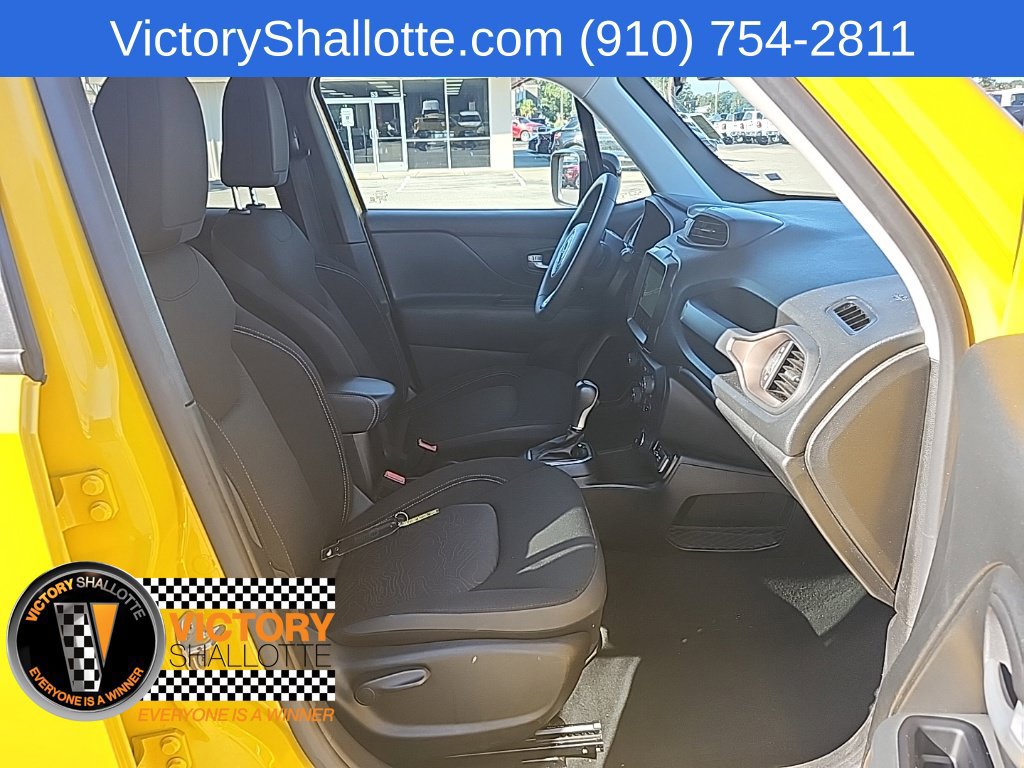 Certified 2023 Jeep Renegade Latitude AWD/4WD image 29