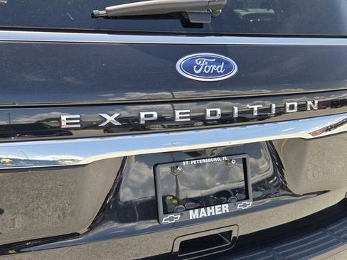 Used 2024 Ford Expedition Max Limited AWD/4WD image 11