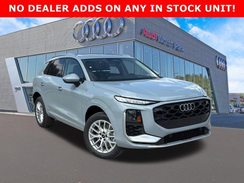 New 2026 Audi Q3 quattro 2.0T AWD/4WD image 1
