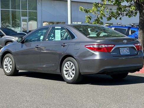 Used 2017 Toyota Camry LE FWD image 6