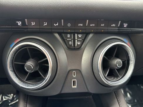 Used 2022 Chevrolet Blazer LT FWD image 28
