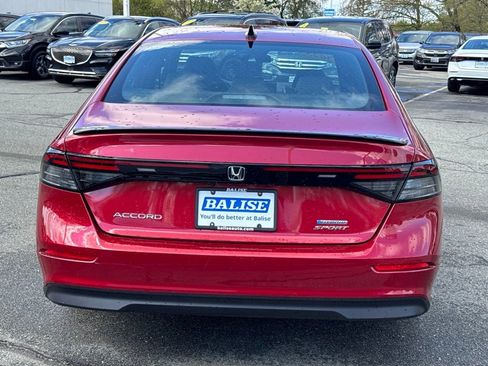 Used 2025 Honda Accord Sport image 4