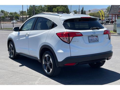 Used 2018 Honda HR-V EX-L image 4