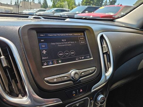 Used 2022 Chevrolet Equinox LT AWD/4WD image 29