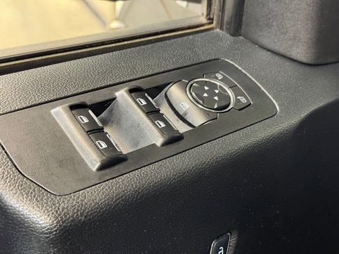 Used 2015 Ford F150 XLT w/ Equipment Group 301A Mid AWD/4WD image 10