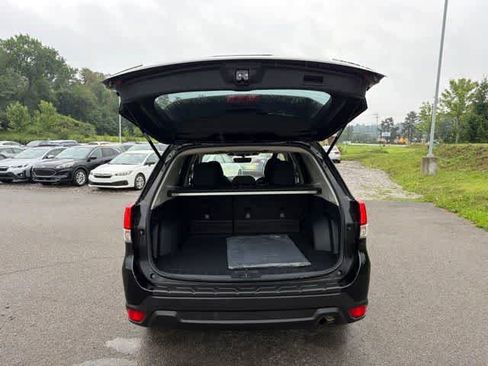 Used 2023 Subaru Forester Premium AWD/4WD image 11