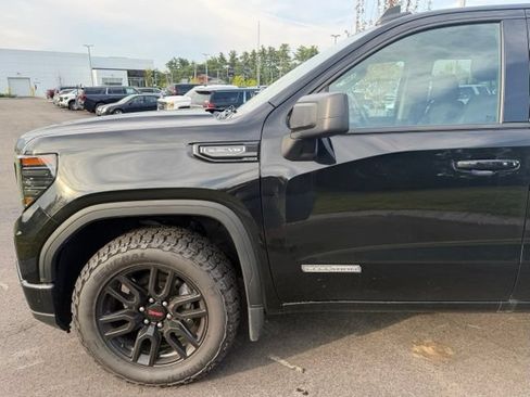 Used 2022 GMC Sierra 1500 Elevation AWD/4WD image 9