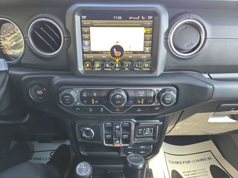 Used 2021 Jeep Gladiator Overland w/ Uconnect 4C Nav & Sound Group AWD/4WD image 25